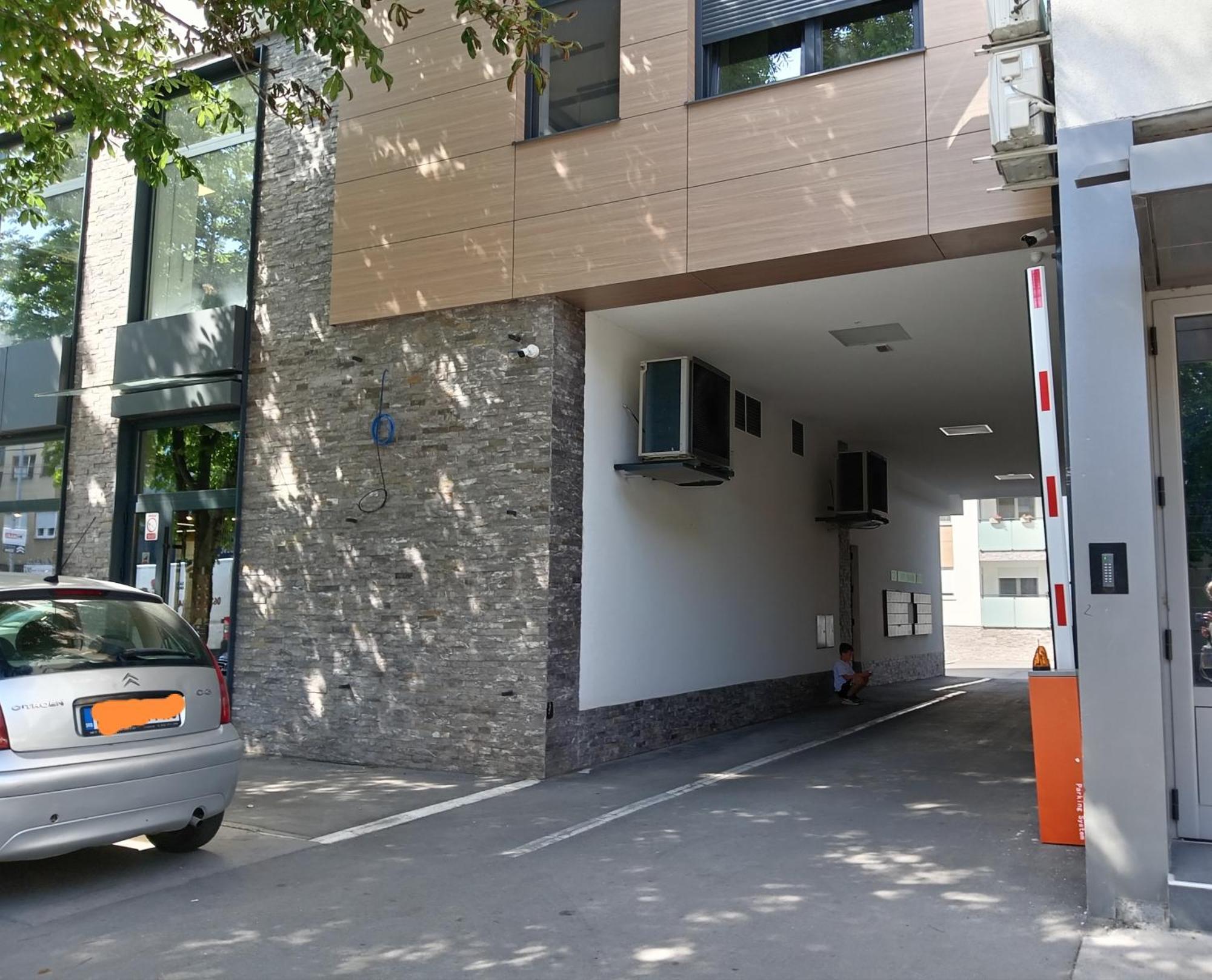 Tera Zemun Apartment *